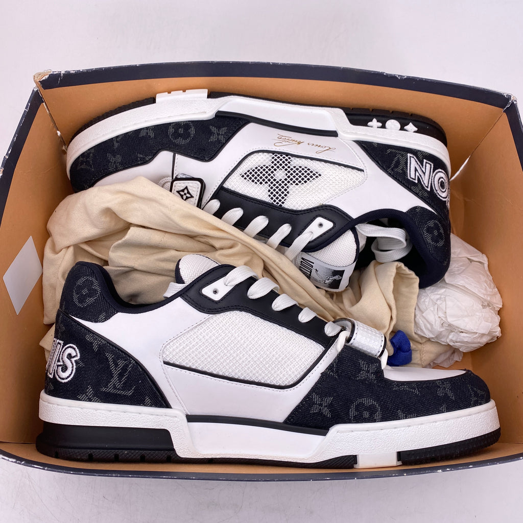 Louis Vuitton Trainer "Black White"  New Size 10LV