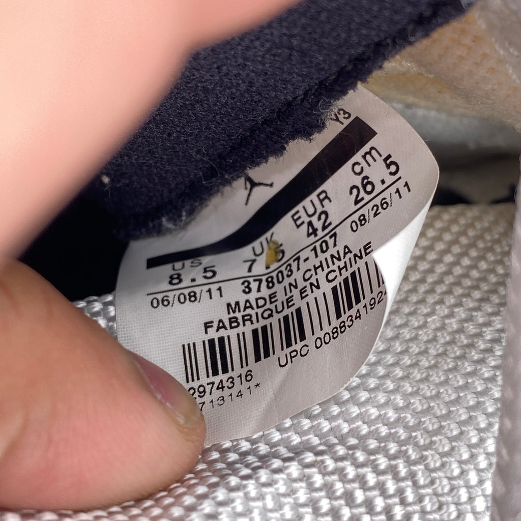 Air Jordan 11 Retro "Concord" 2011 Used Size 8.5