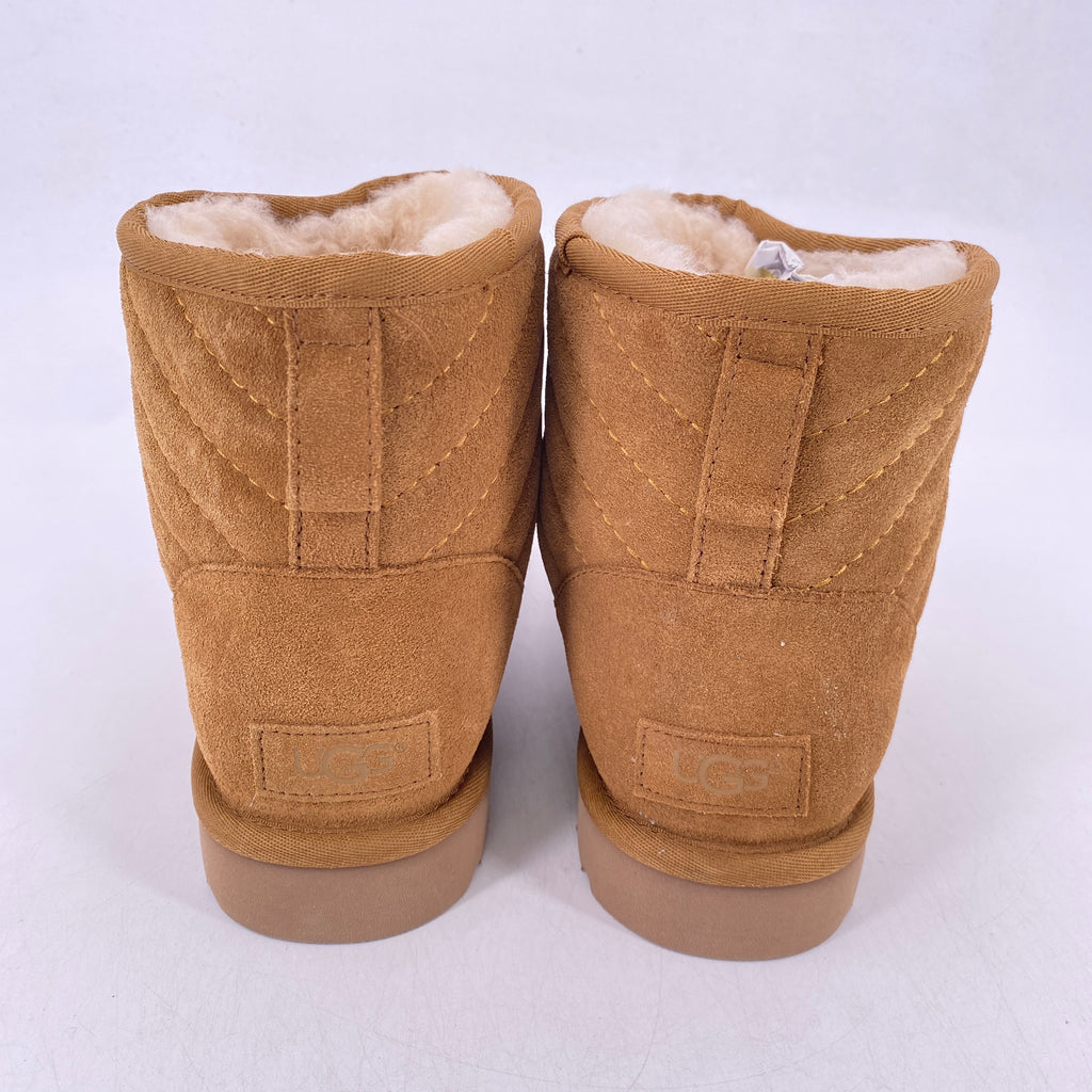 UGG (W) Arden "Chestnut"  New Size 9W