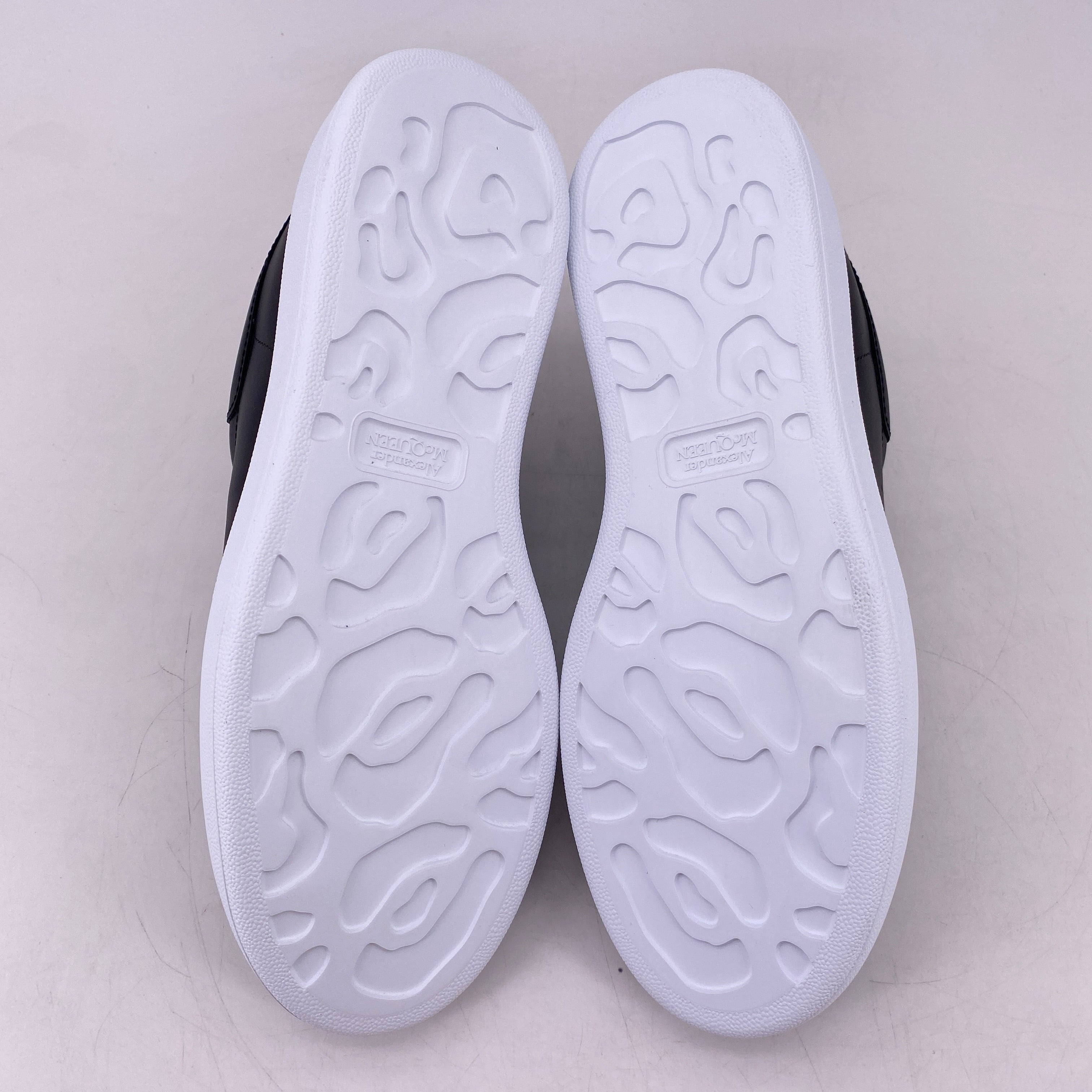 Alexander McQueen Oversized Sneaker &quot;Black White&quot;  New Size 40