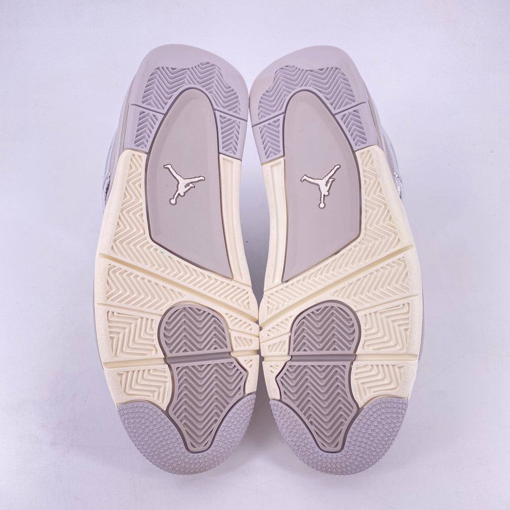 Air Jordan (W) 4 Retro "Frozen Moments" 2023 Used Size 11W