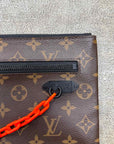 Louis Vuitton Clutch "SOLAR RAY CHAIN" Used Brown Size OS