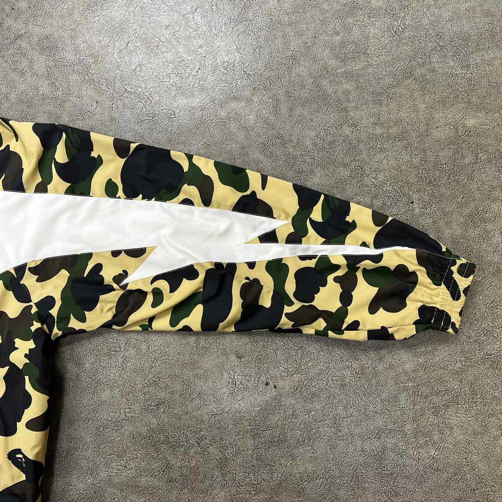 Bape Track Jacket "1ST CAMO STAND COLLAR" Green Used Size XL