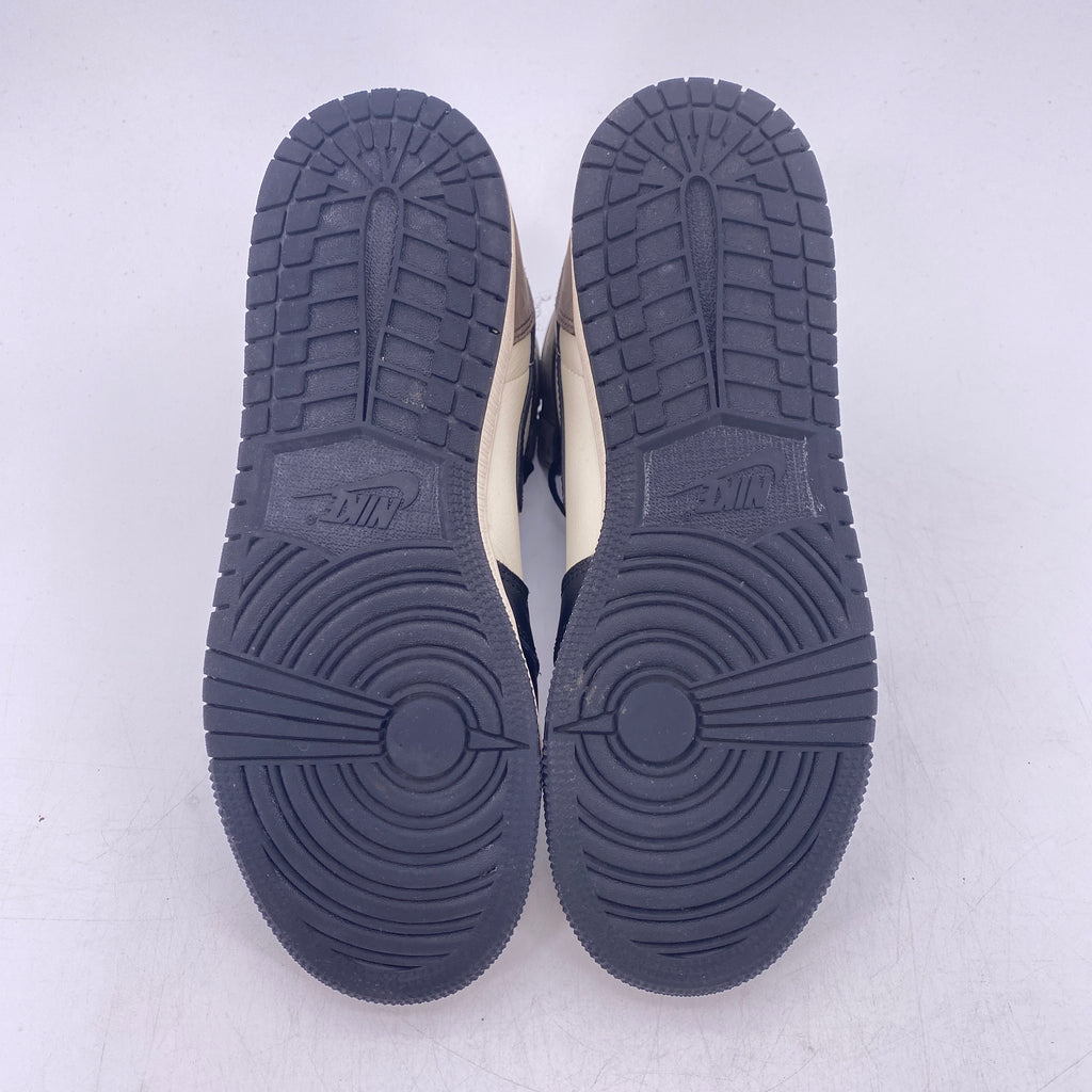 Air Jordan (GS) 1 Retro High "Dark Mocha" 2020 Used Size 7Y