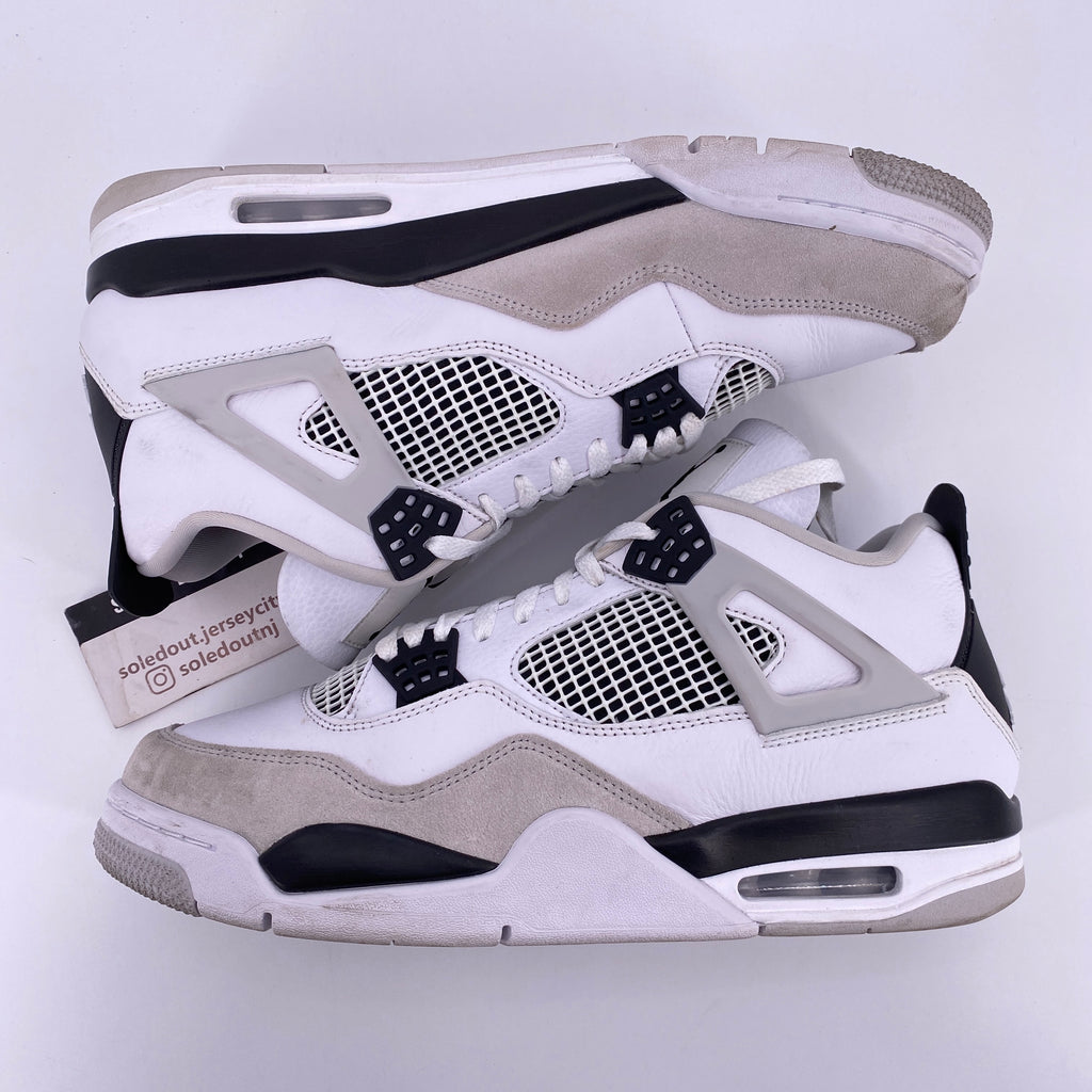 Air Jordan 4 Retro "Military Black" 2022 Used Size 12