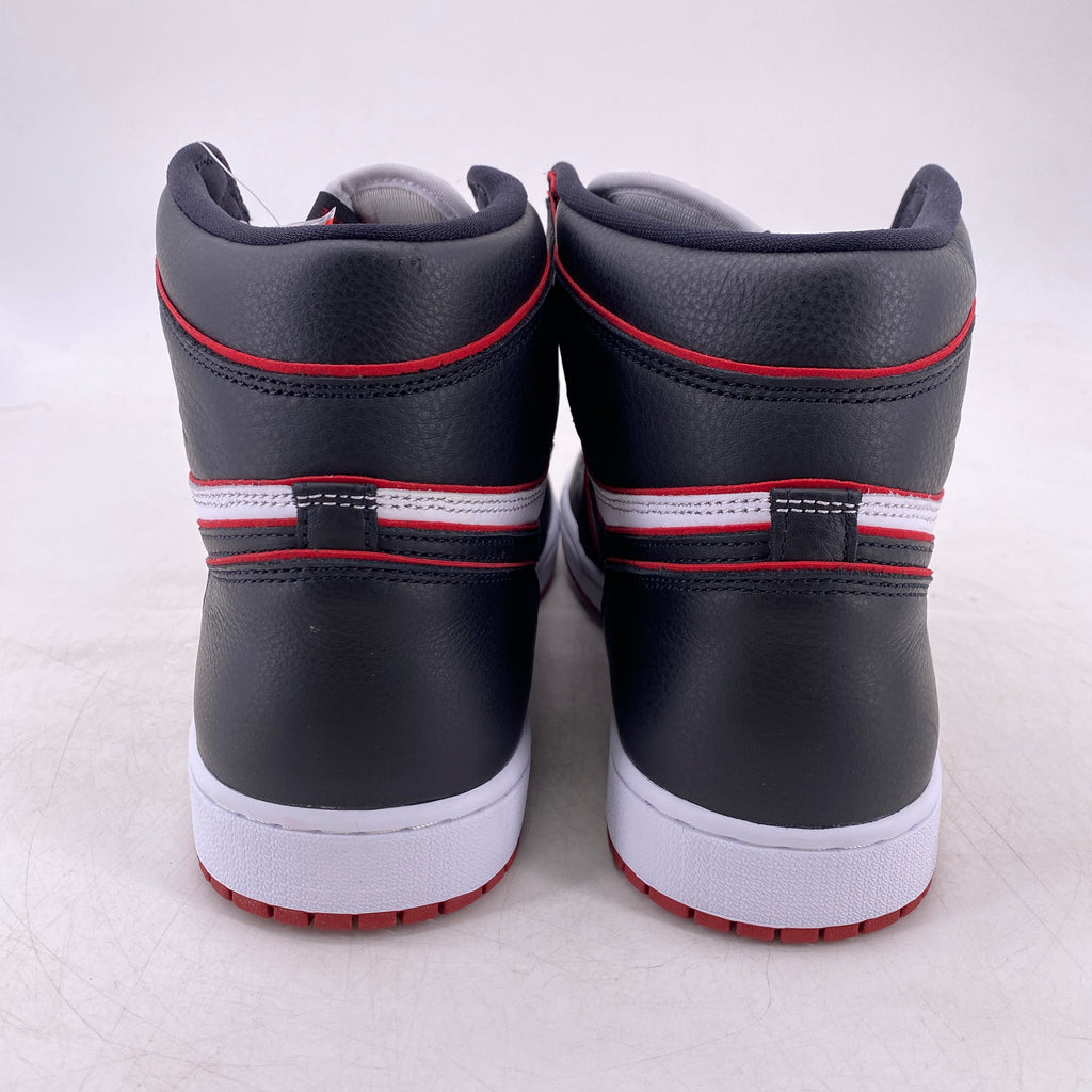 Air Jordan 1 Retro High OG "Bloodline" 2019 New Size 13