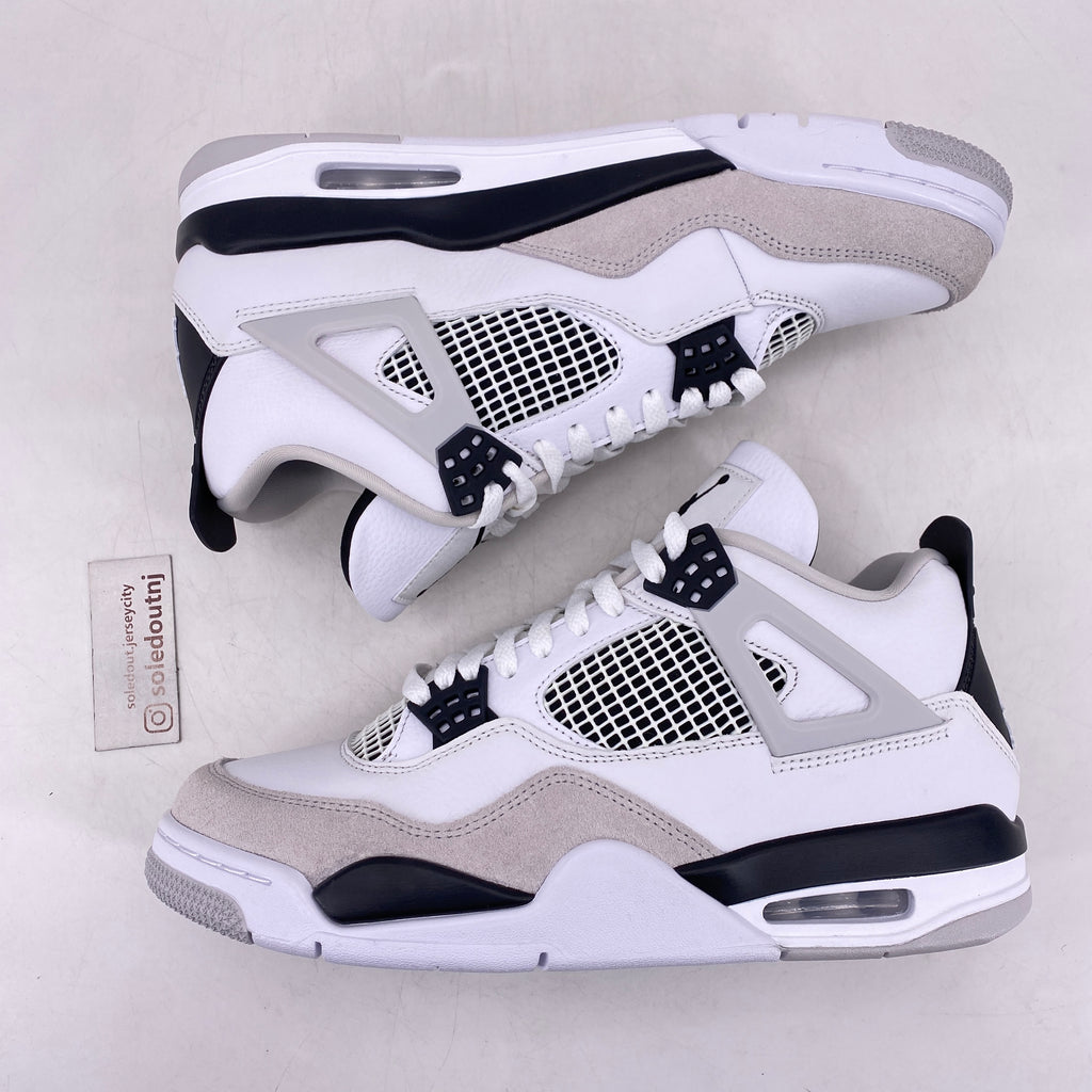 Air Jordan 4 Retro "Military Black" 2022 New Size 10