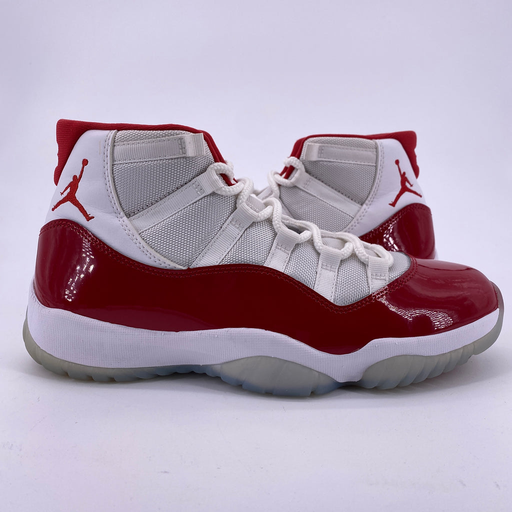 Air Jordan 11 Retro "Cherry" 2022 Used Size 9.5