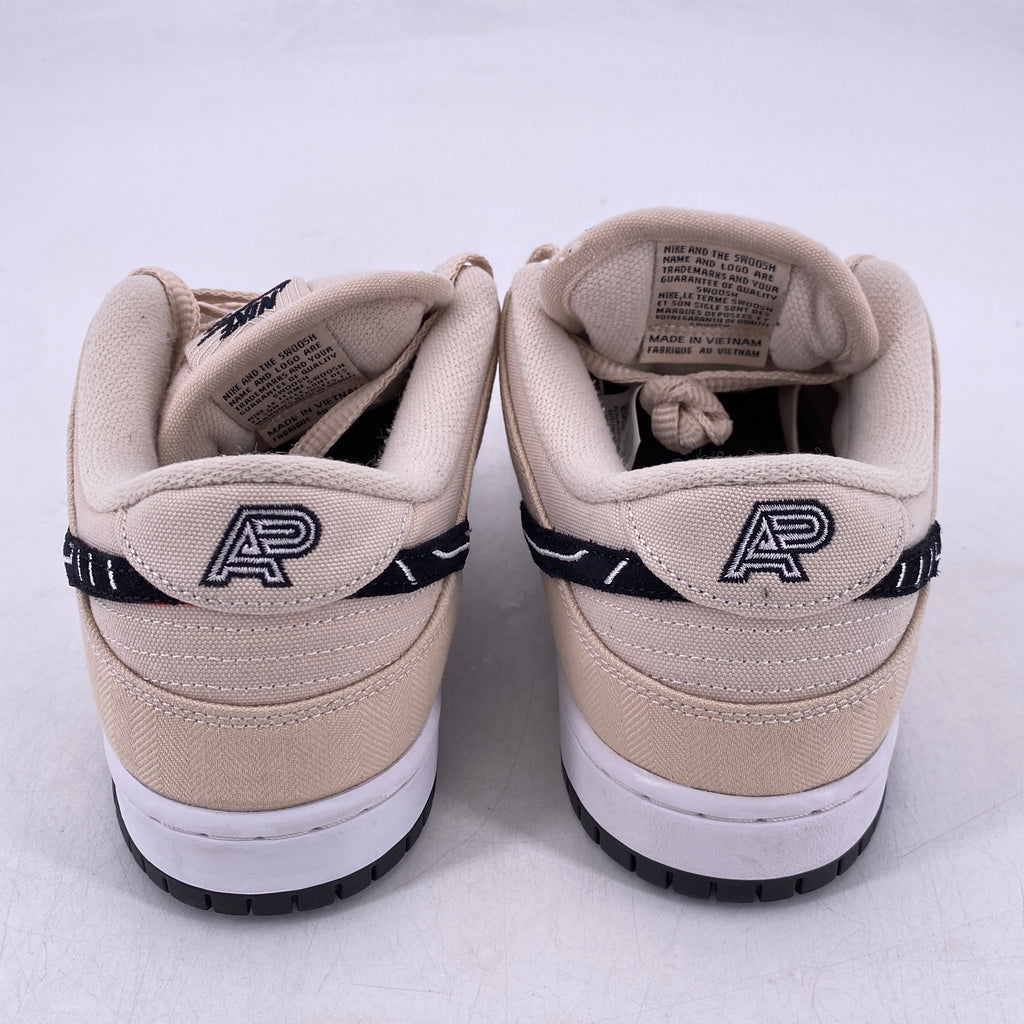 Nike SB Dunk Low "Albino & Preto" 2023 Used Size 10.5