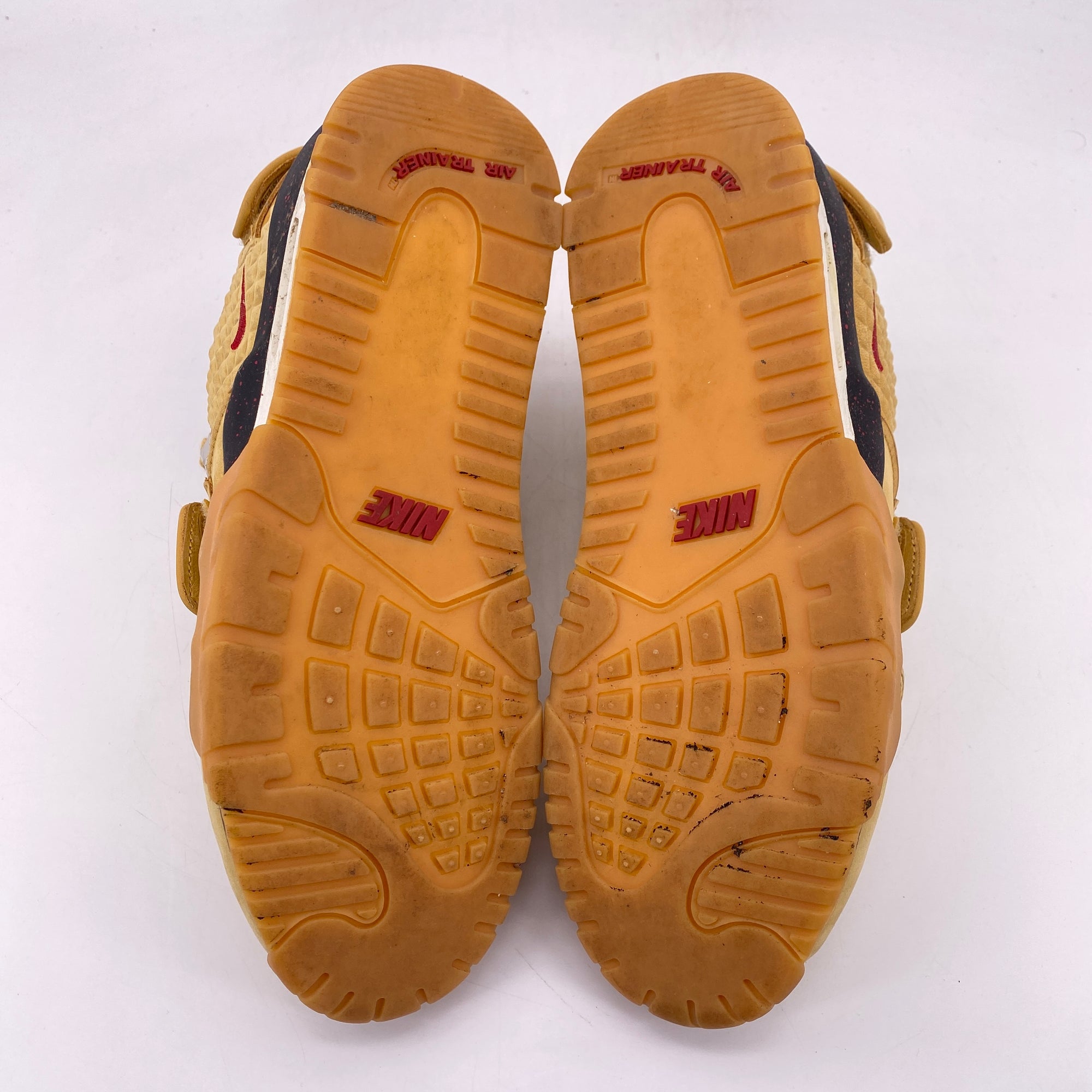 Nike Air TR. V. Cruz &quot;Wheat&quot; 2015 Used Size 9.5