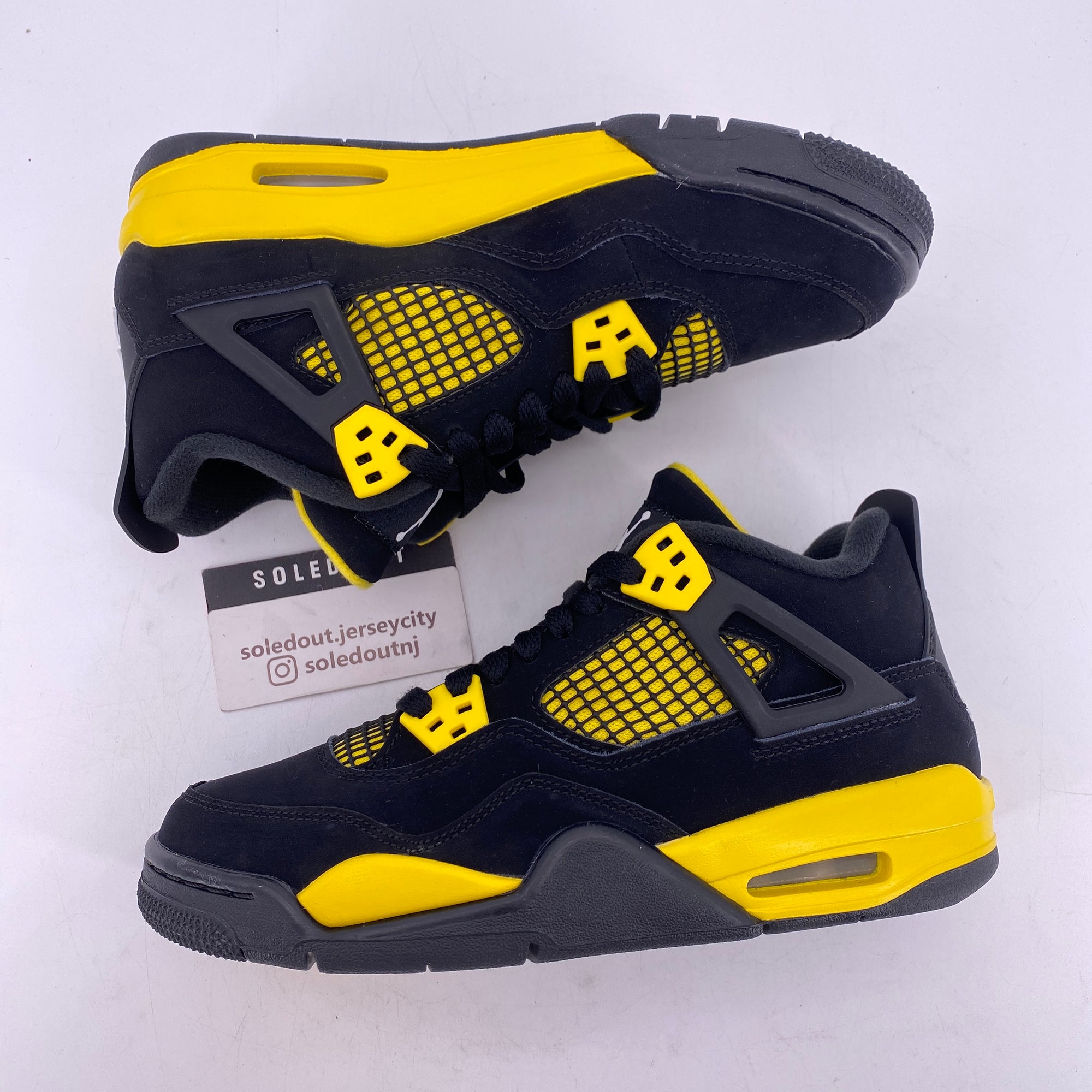 Smart and comfortable Chelsea boots