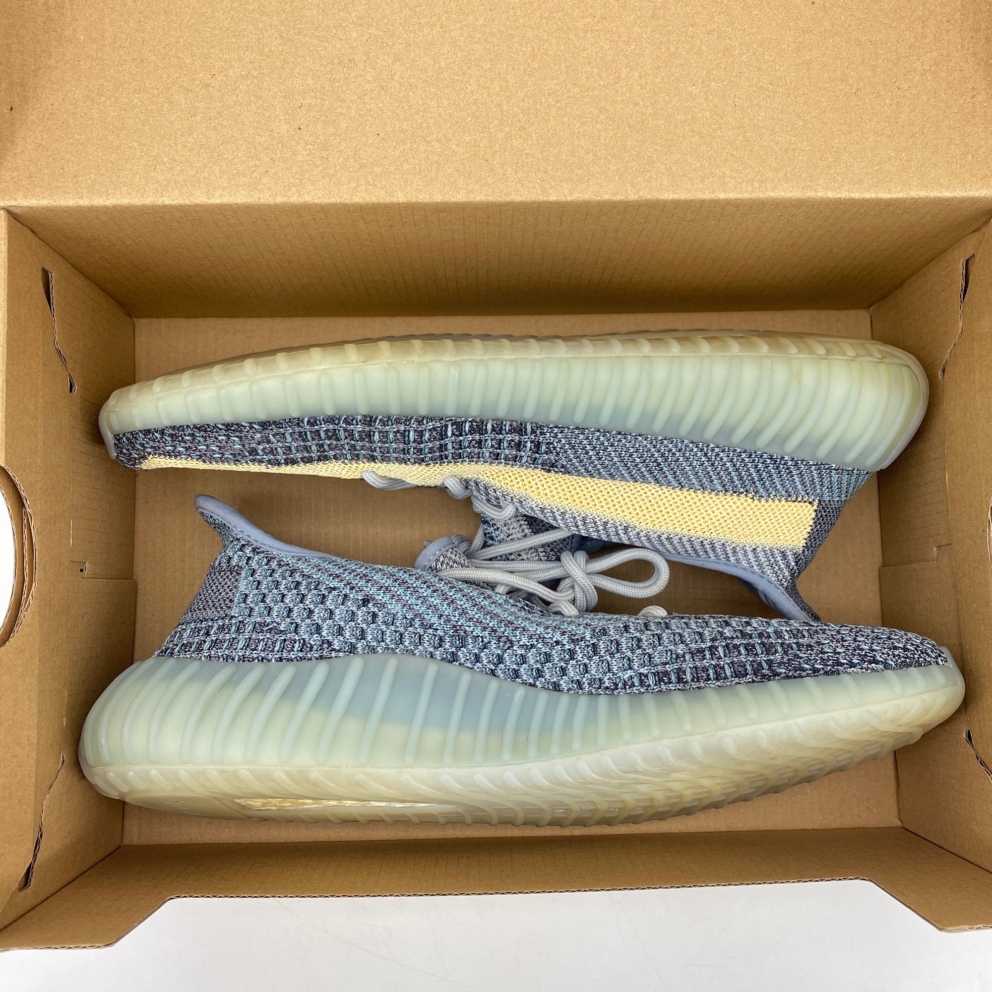 Yeezy 350 v2 &quot;Ash Blue&quot; 2021 Used Size 11