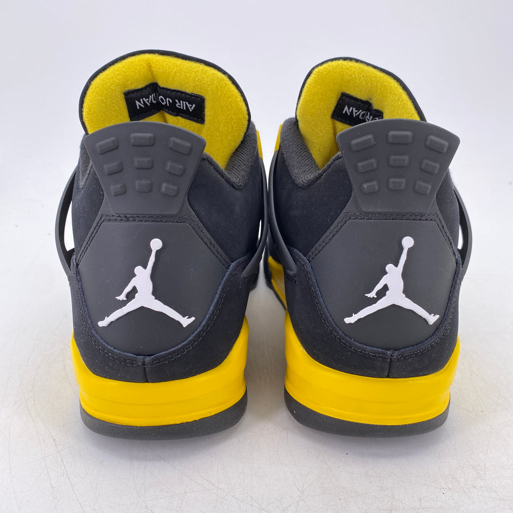 Air Jordan 4 Retro "Thunder" 2023 Used Size 9