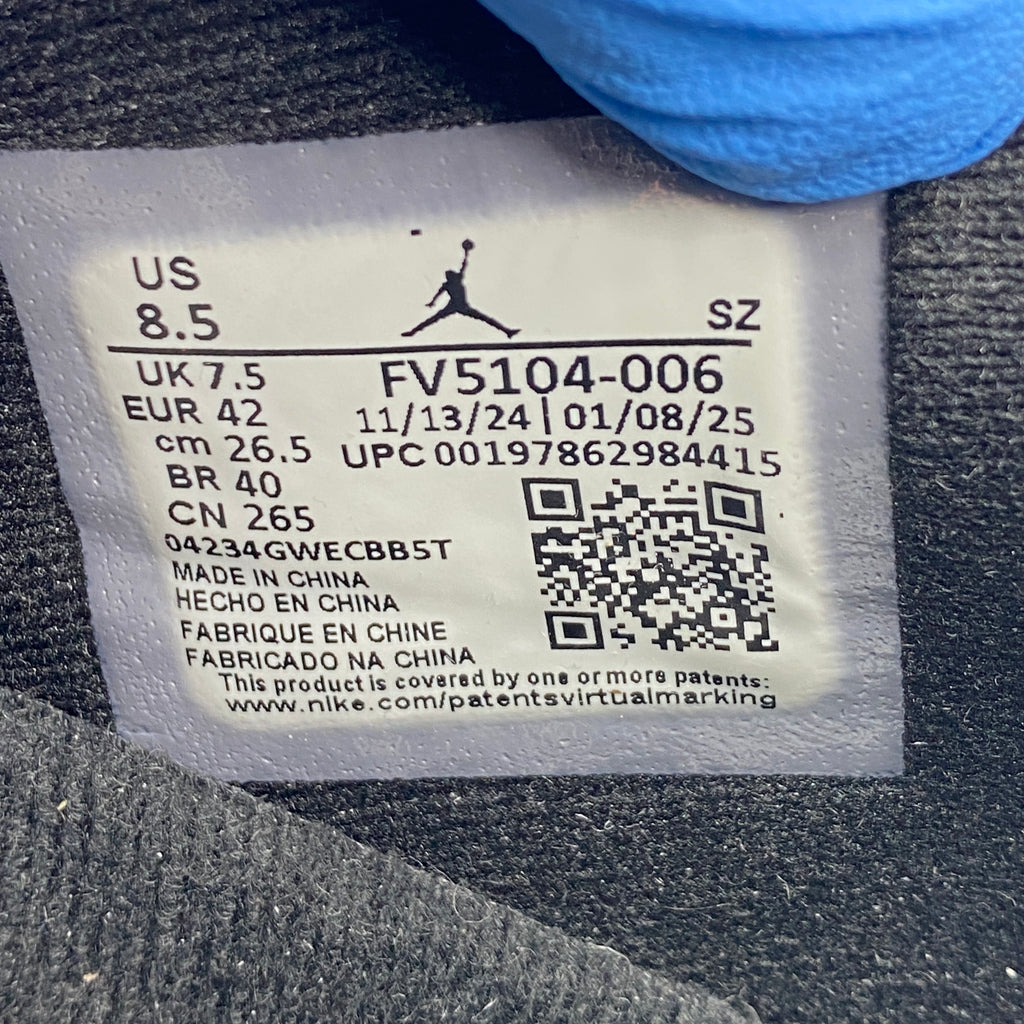 Air Jordan 11 Retro Low "Bred" 2025 Used Size 8.5