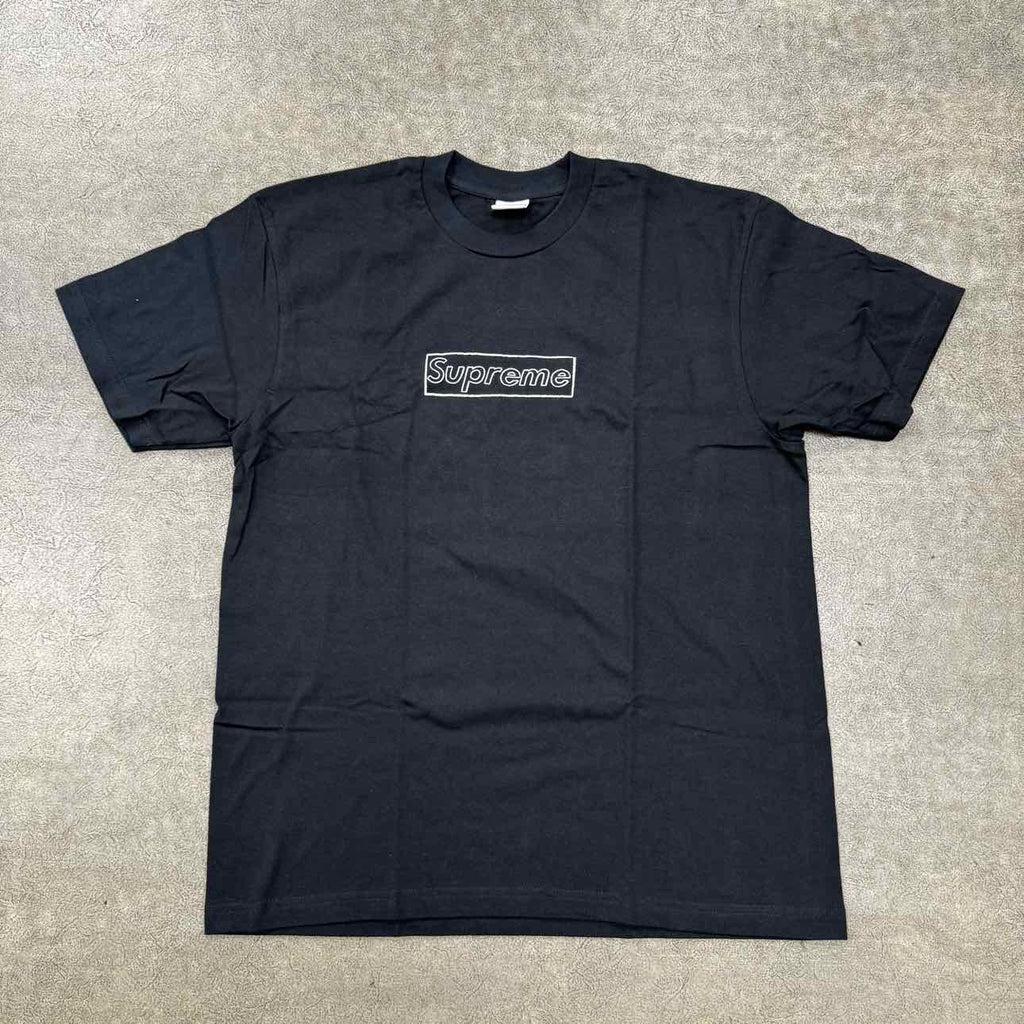 Supreme T-Shirt "KAWS CHALK LOGO" Black New Size M