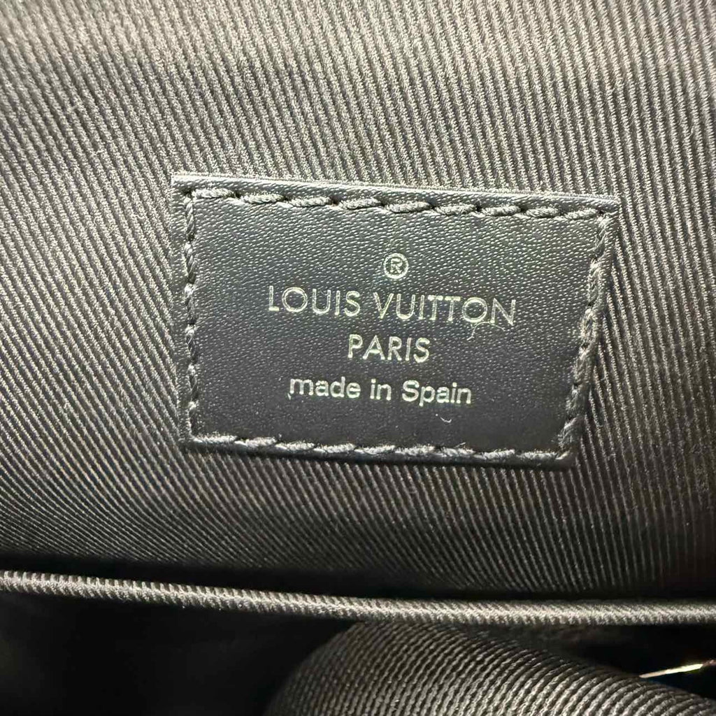 Louis Vuitton Messenger Bag "MONOGRAM ECLIPSE" Used Black Size OS