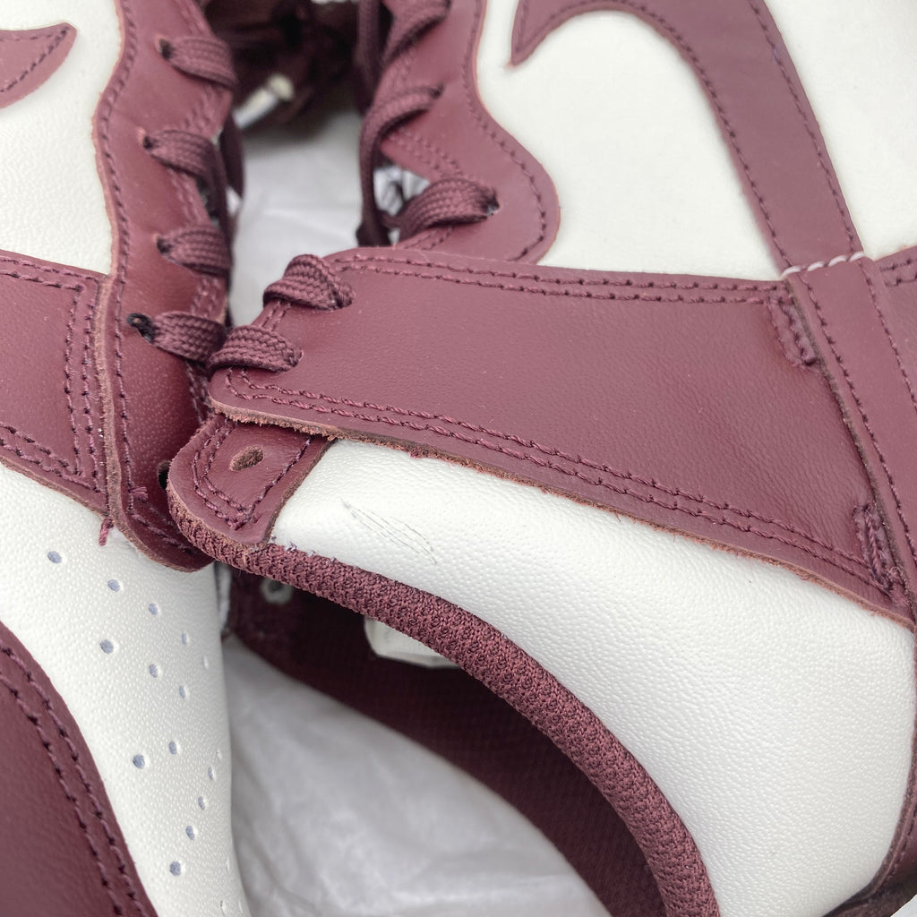 Nike (W) Dunk High "Burgundy Crush" 2022 New Size 9.5W