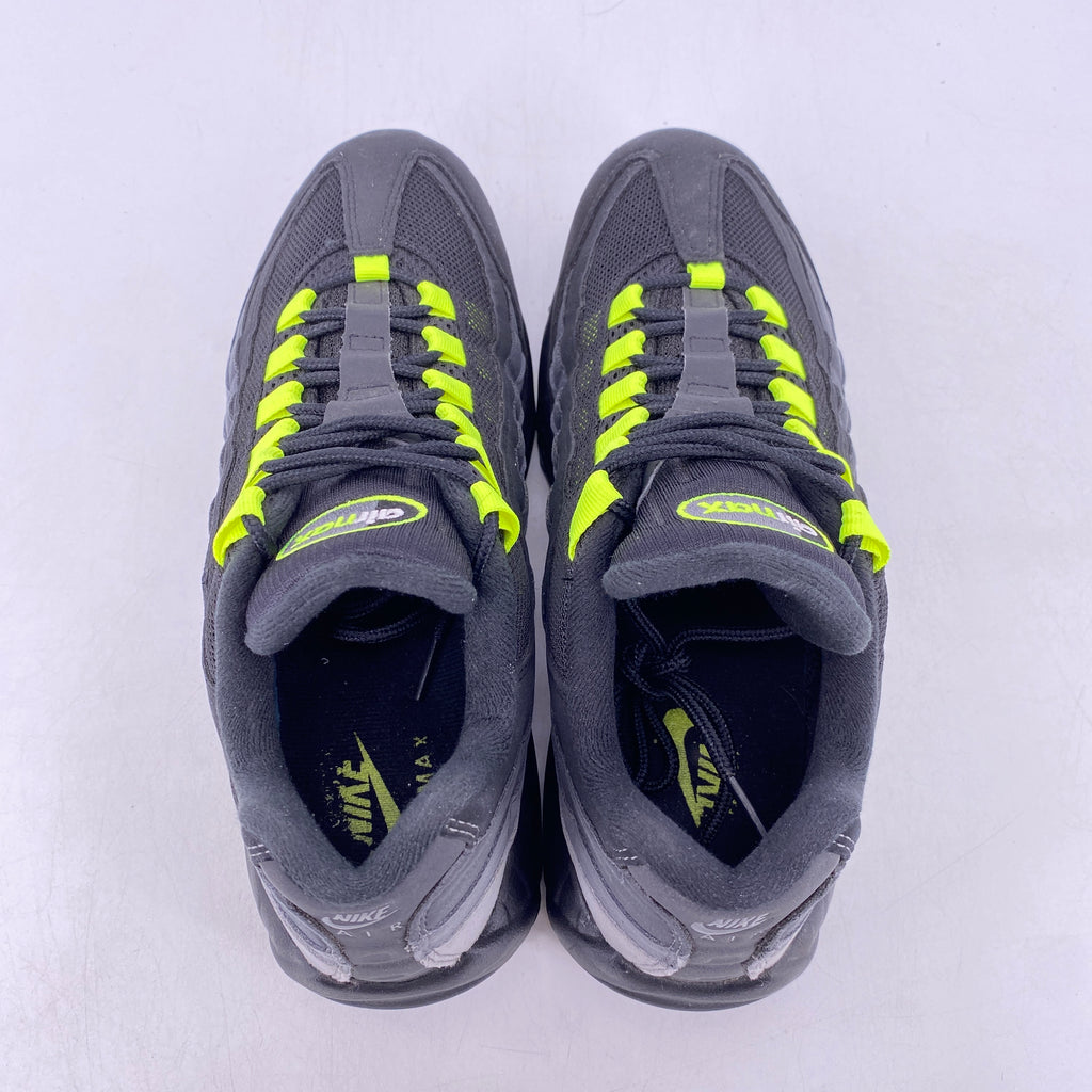 Nike Air Max 95 "Black Neon" 2023 Used Size 8.5