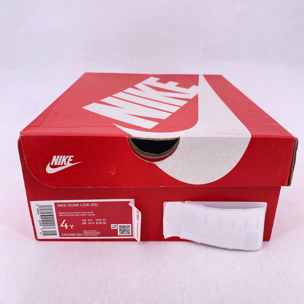Nike (GS) Dunk Low "Unlv" 2021 New Size 4Y