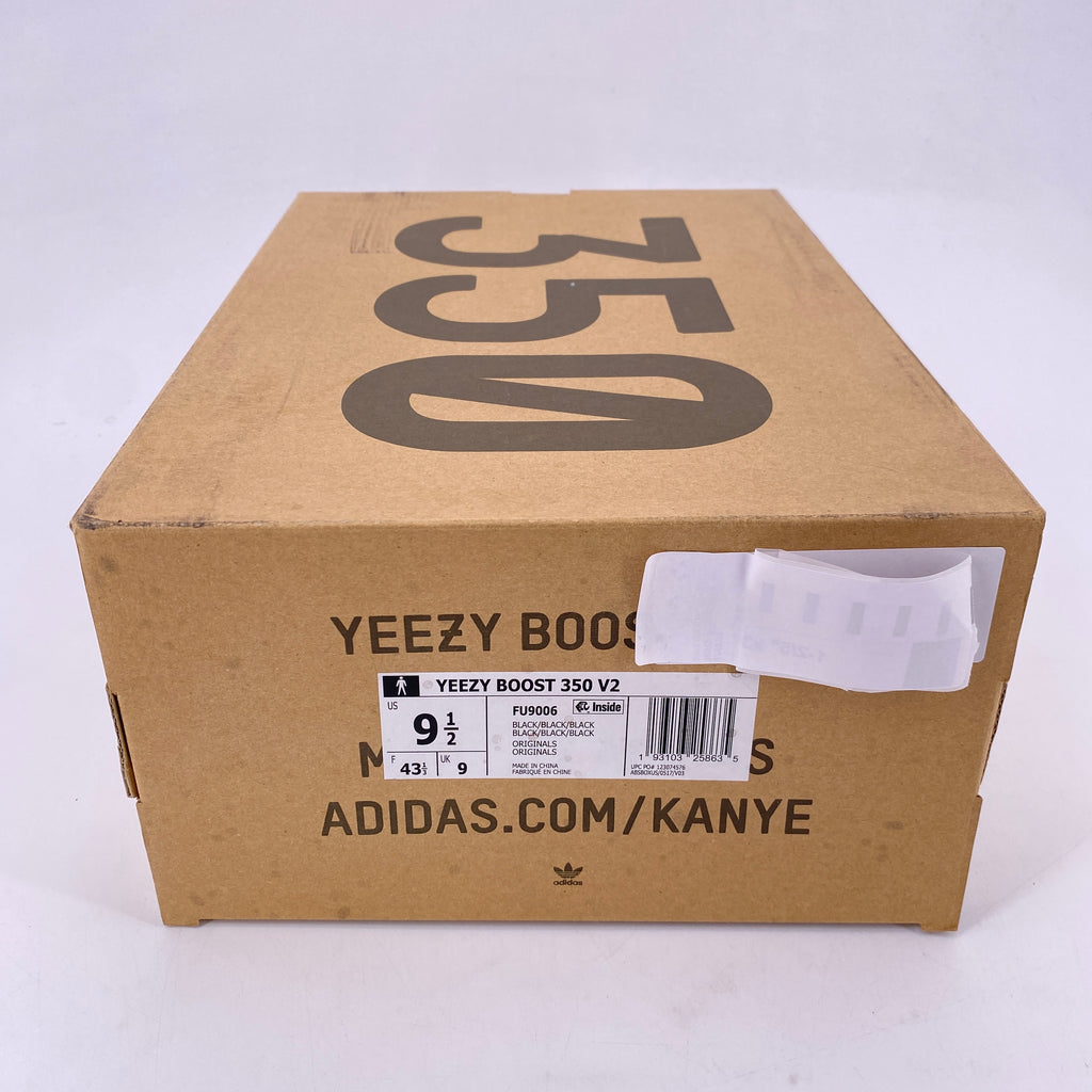 Yeezy 350 v2 "Black Non-Reflective" 2019 Used Size 9.5