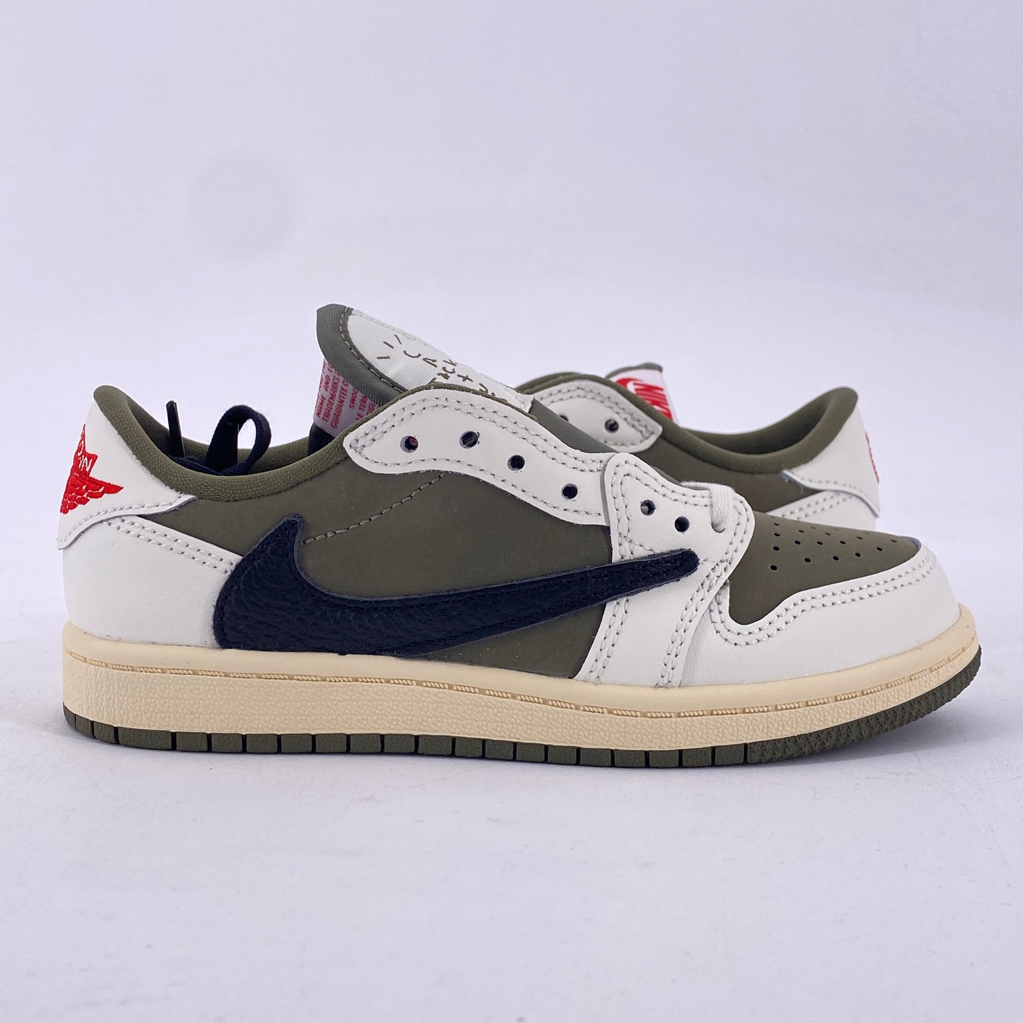 veja v 10 leather basketball sneaker