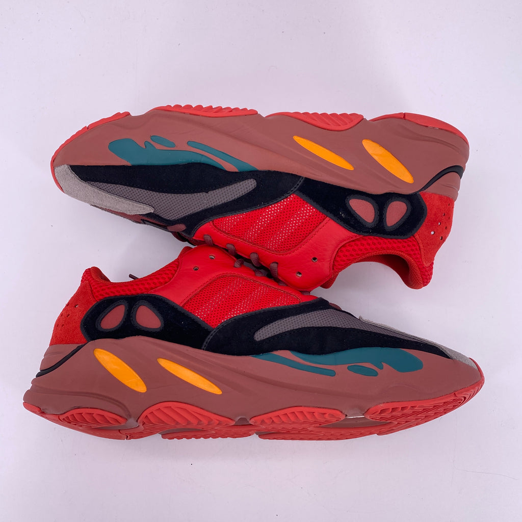 Yeezy 700 "Hi-Res Red" 2022 Used Size 12