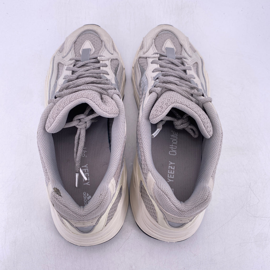 Yeezy 700 v2 "Static" 2018 Used Size 13.5