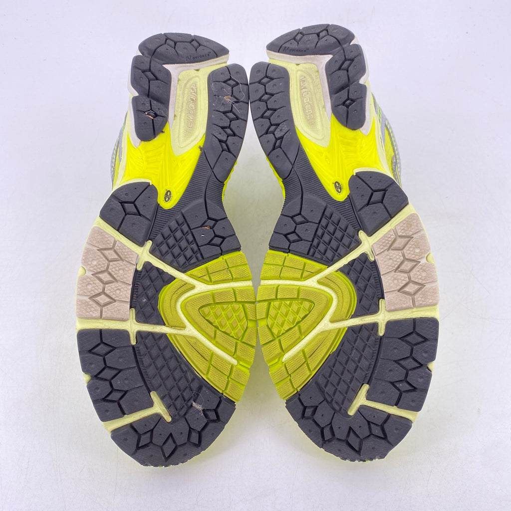 New Balance 860v2 "Ald Yellow" 2024 Used Size 11