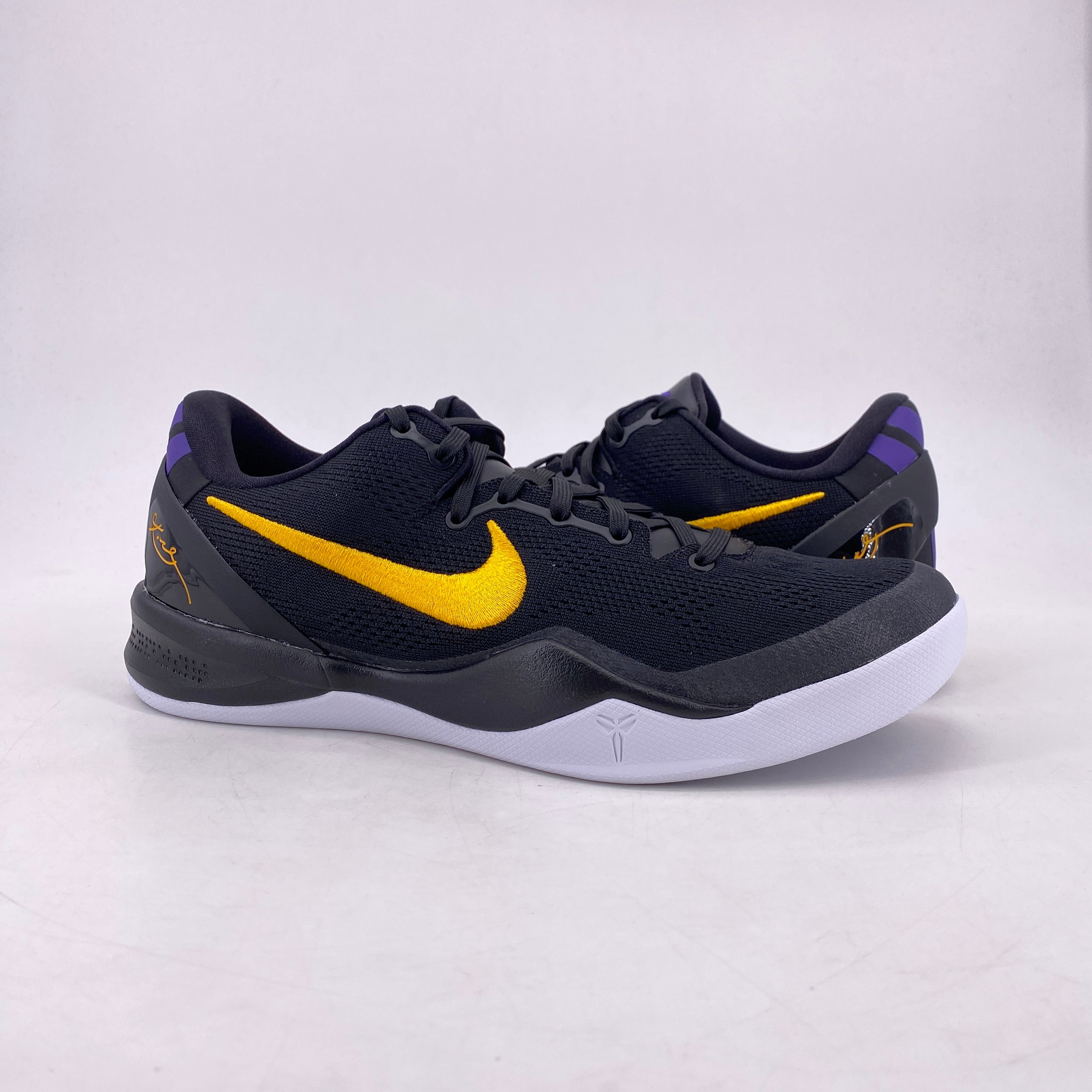 Kobe outlets 8 GS 'Superhero' size 4.5y