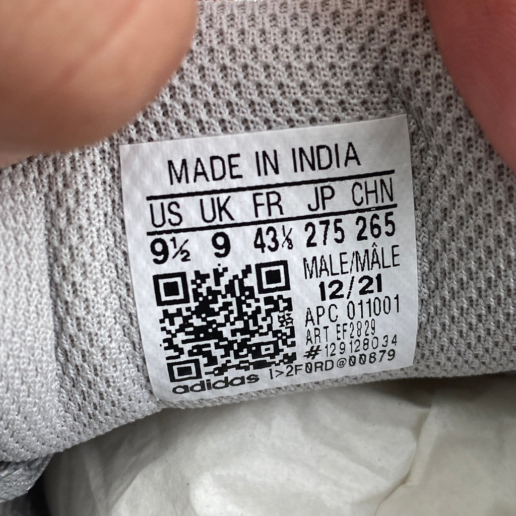 Yeezy 700 v2 "Static" 2018 New Size 9.5