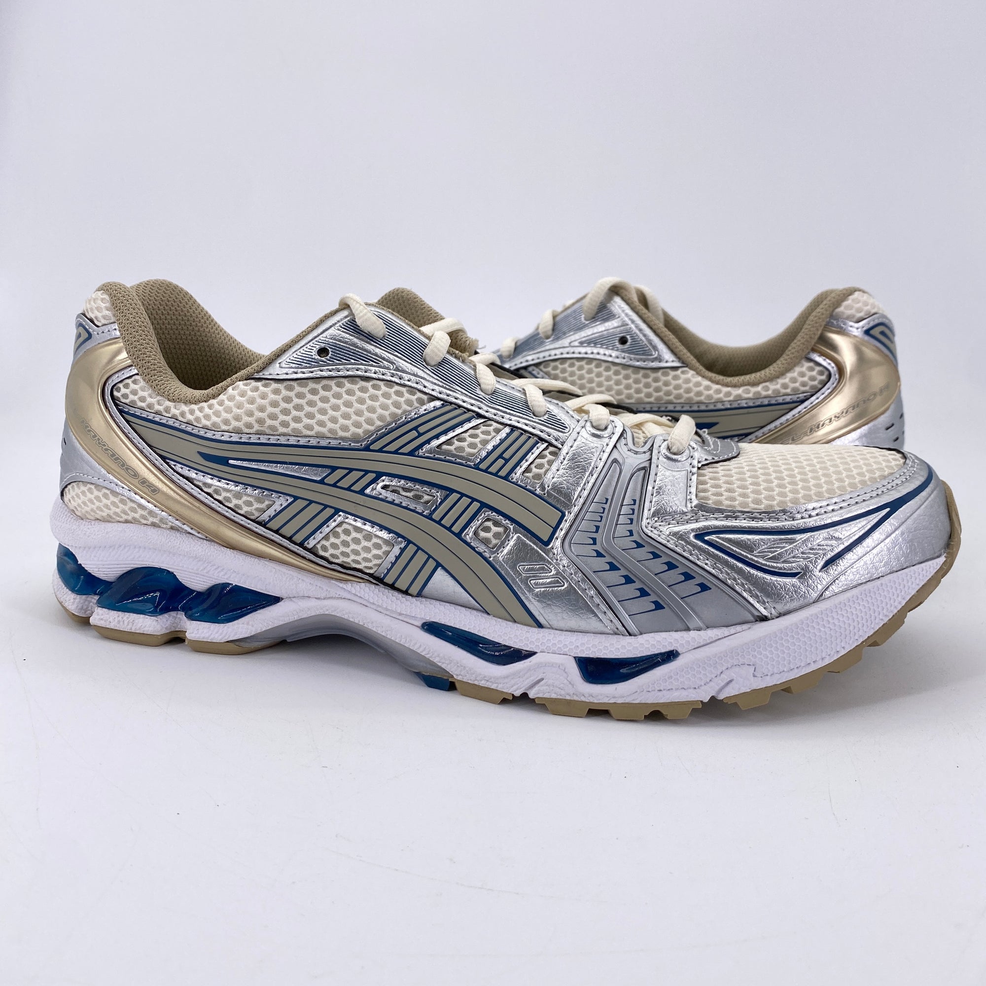 ASICS Womens WMNS Gel Kayano 26 Platinum Rose Gold White Rose Gold 1012A749-100