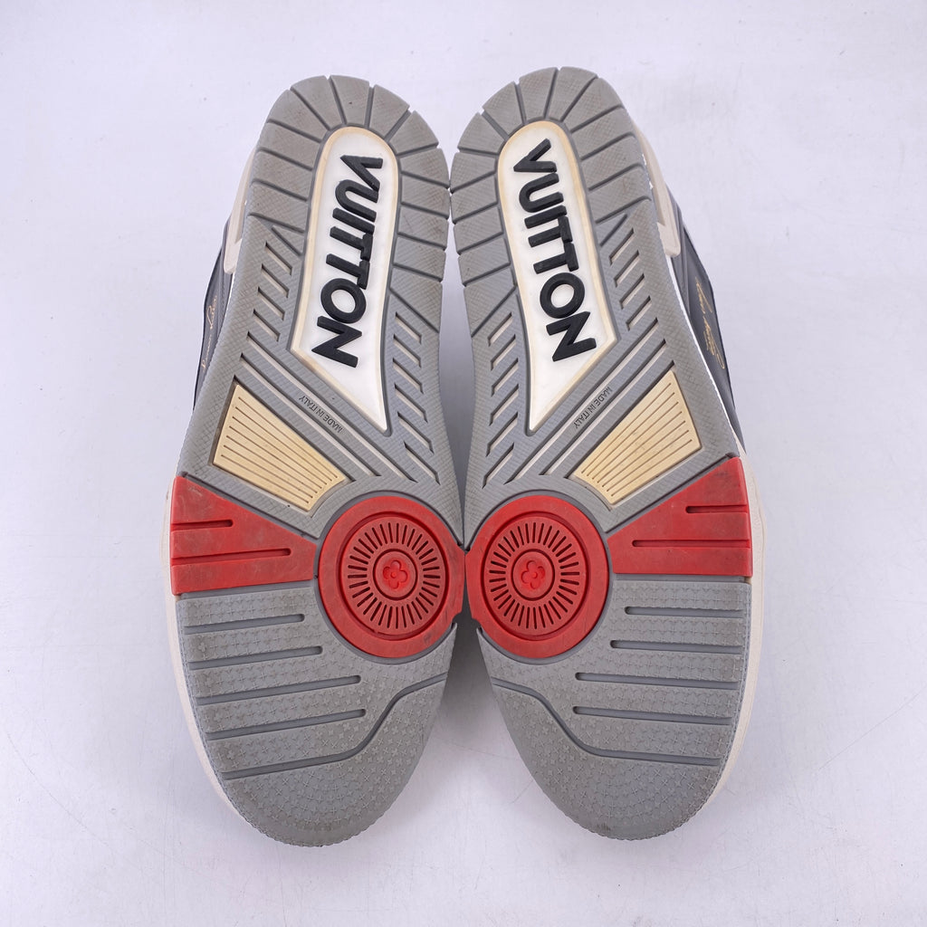 Louis Vuitton Trainer "Virgil Abloh"  Used Size 9.5LV