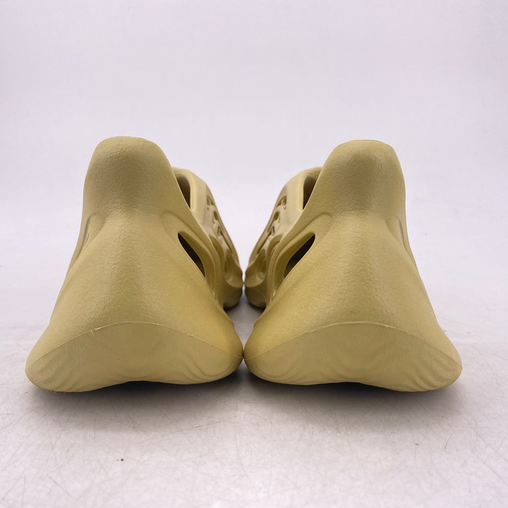 Yeezy Foam RNNR "Sulfur" 2022 Used Size 10