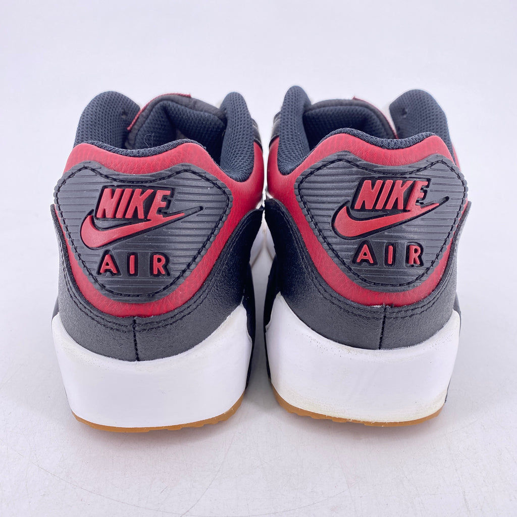 Nike (GS) Air Max 90 "Black Team Red" 2023 Used Size 7Y