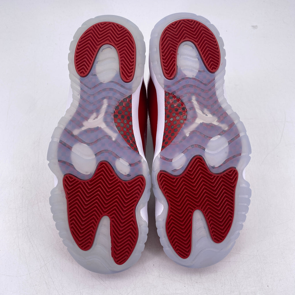 Air Jordan 11 Retro "Cherry" 2022 New Size 9.5