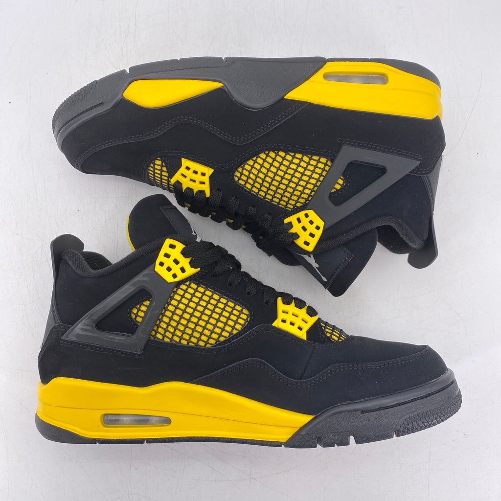 Air Jordan 4 Retro "Thunder" 2023 Used Size 9