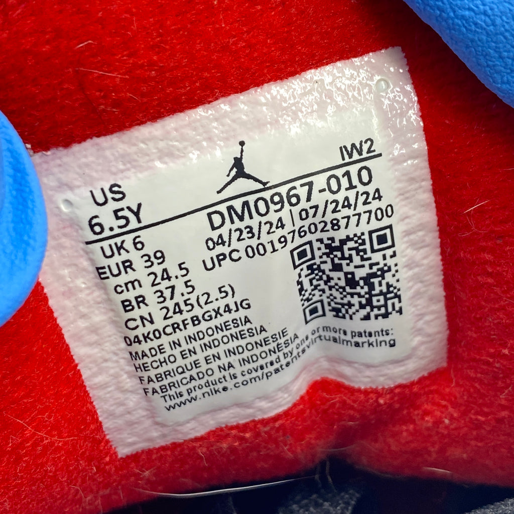 Air Jordan (GS) 3 Retro "Black Cement" 2024 Used Size 6.5Y