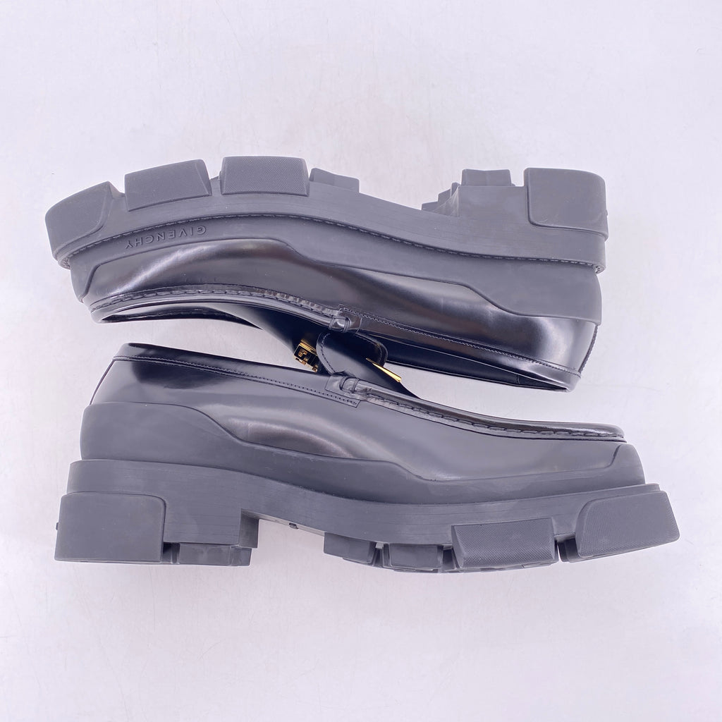Givenchy Loafer "Black"  New Size 41