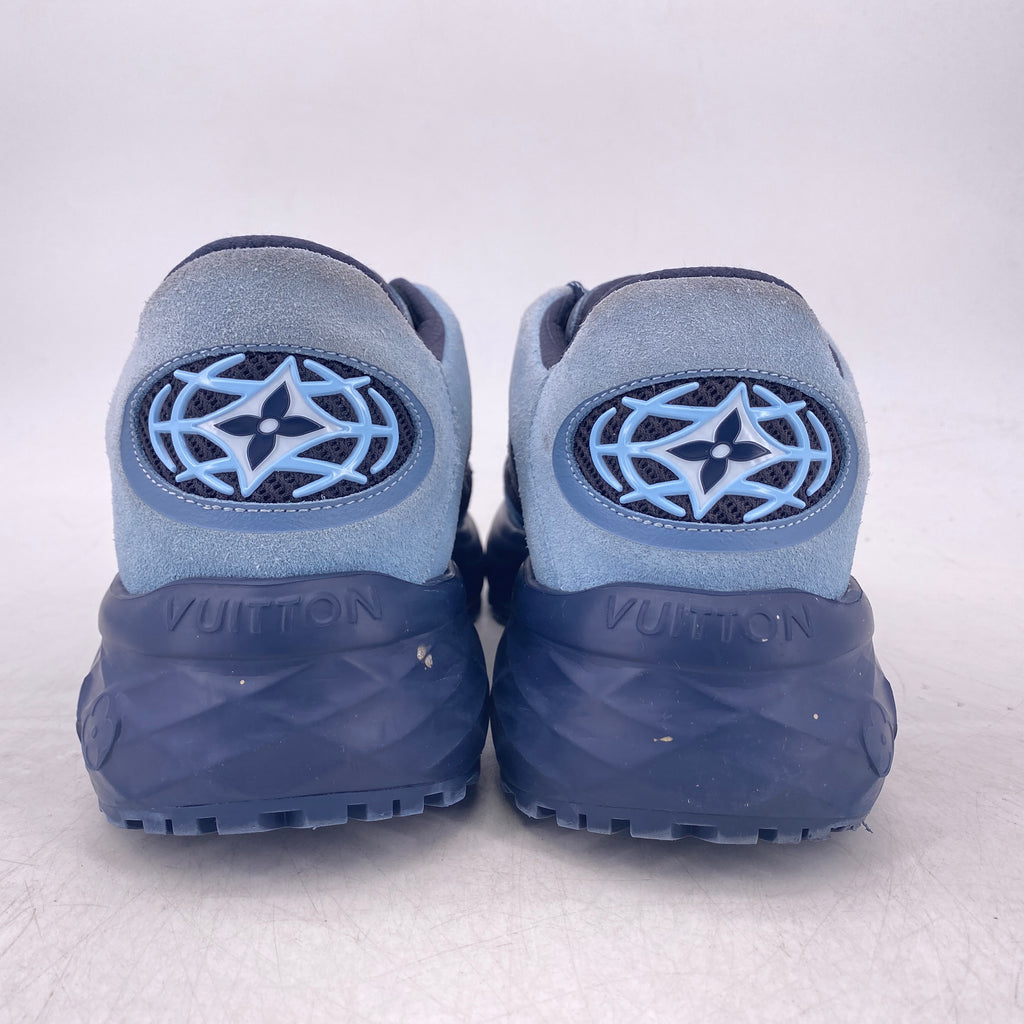 Louis Vuitton Trainer "Discovery"  Used Size 7 LV