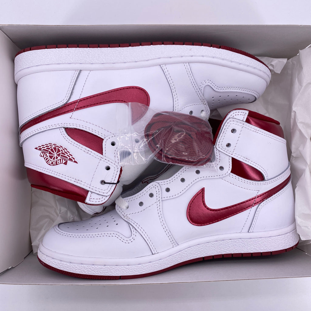 Air Jordan 1 Retro High OG "Metallic Burgundy" 2024 New Size 9