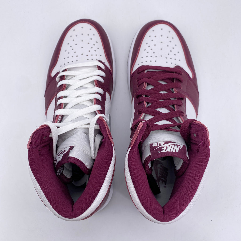 Air Jordan 1 Retro High OG "Bordeaux" 2021 New Size 8.5