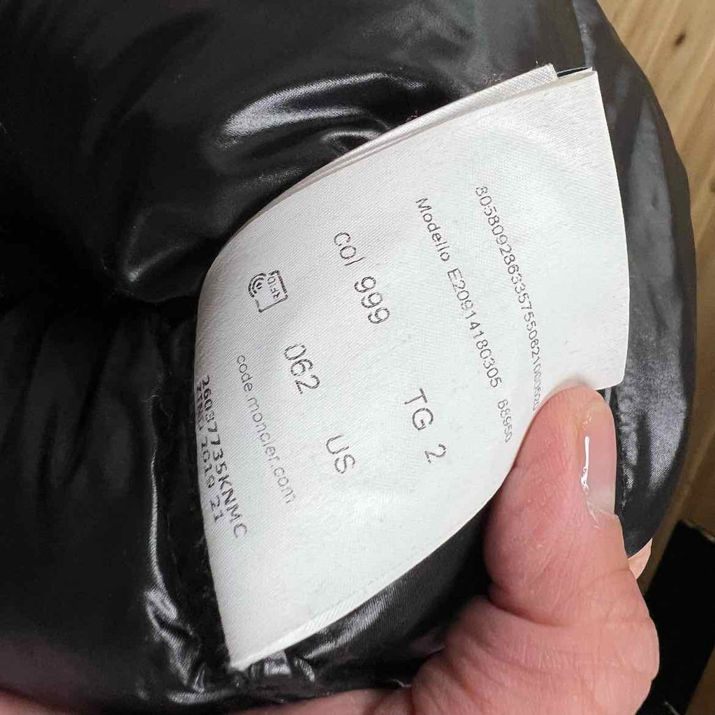 Moncler Jacket "GIUBBOTTO" Black Used Size 2