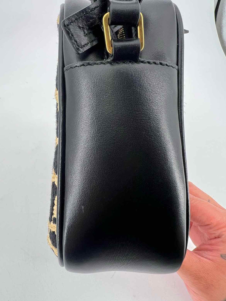 YSL Crossbody "LOU LEOPARD HEART" Used Beige Size OS