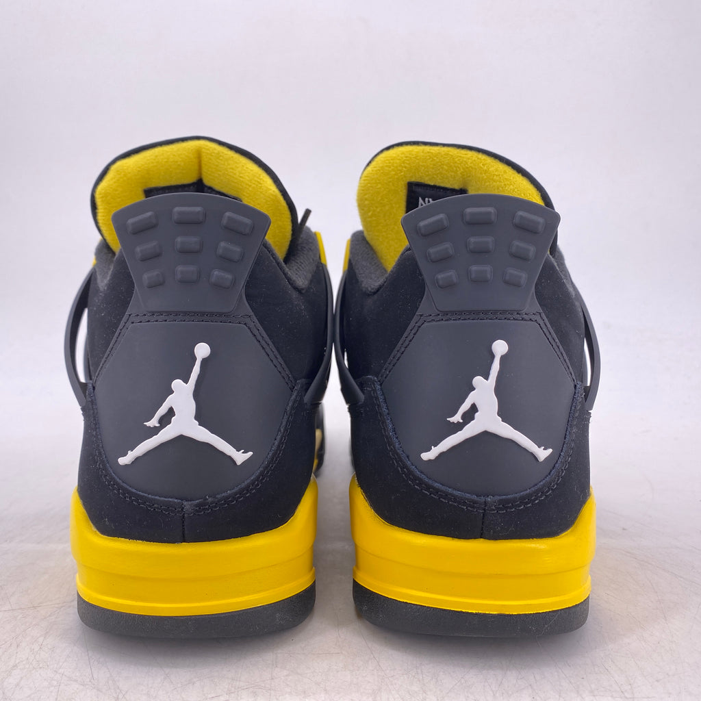 Air Jordan 4 Retro "Thunder" 2023 Used Size 9.5