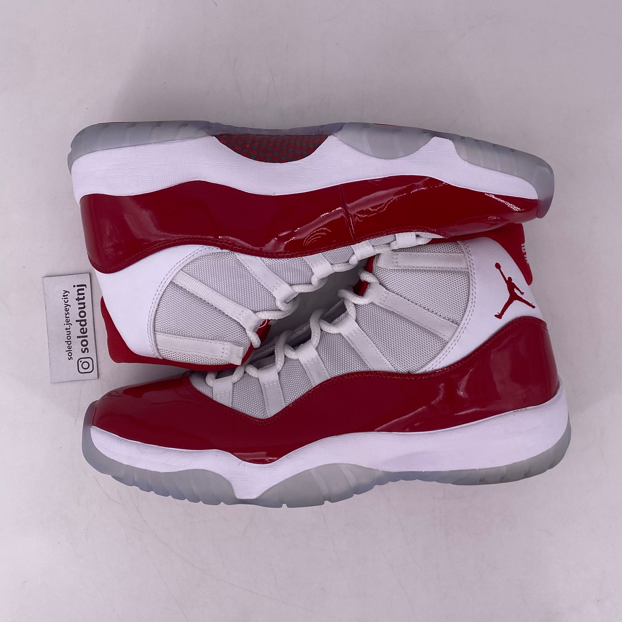 Air Jordan 11 Retro &quot;Cherry&quot; 2022 Used Size 11.5