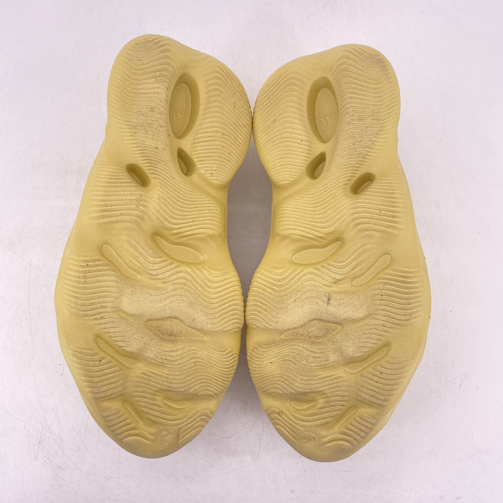 Yeezy Foam RNNR "Sulfur" 2022 Used Size 10