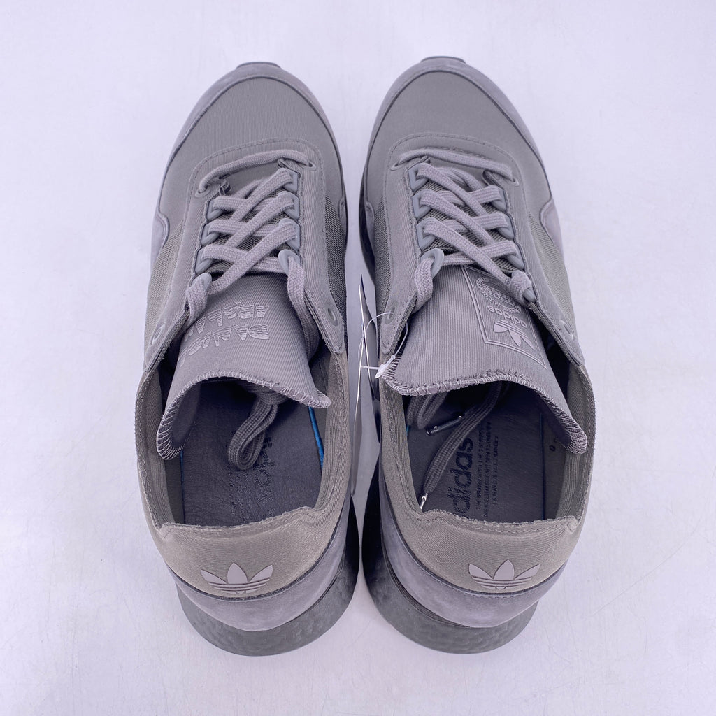 Adidas New York Present "Daniel Arsham Grey" 2017 New Size 11.5