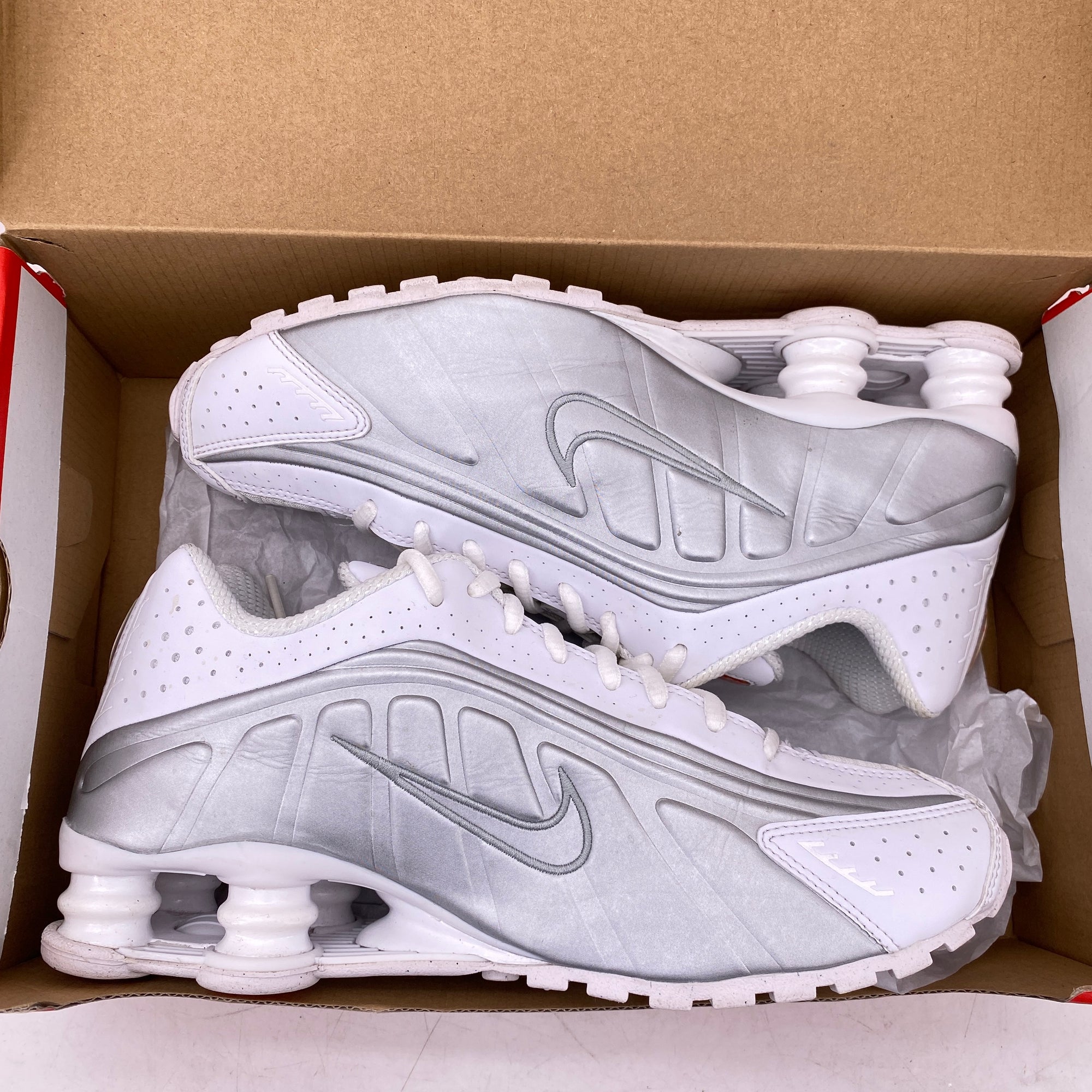 Nike Shox R4 (W) &quot;White Metallic Silver&quot; 2019 Used Size 8.5W