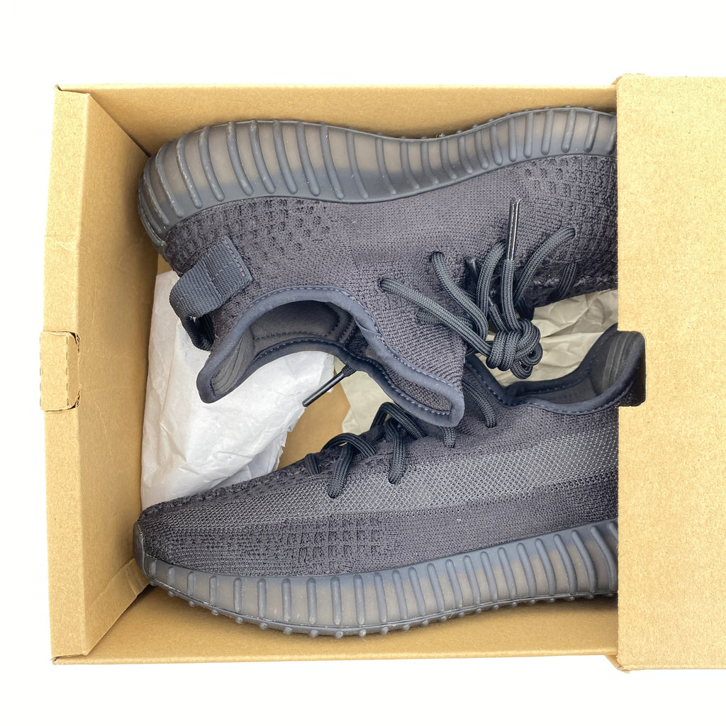 Yeezy 350 v2 "Onyx" 2022 Used Size 7