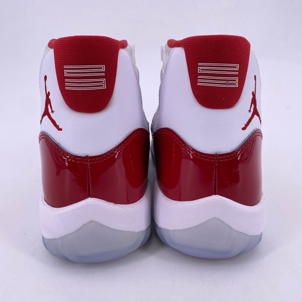 Air Jordan 11 Retro "Cherry" 2022 New Size 9.5